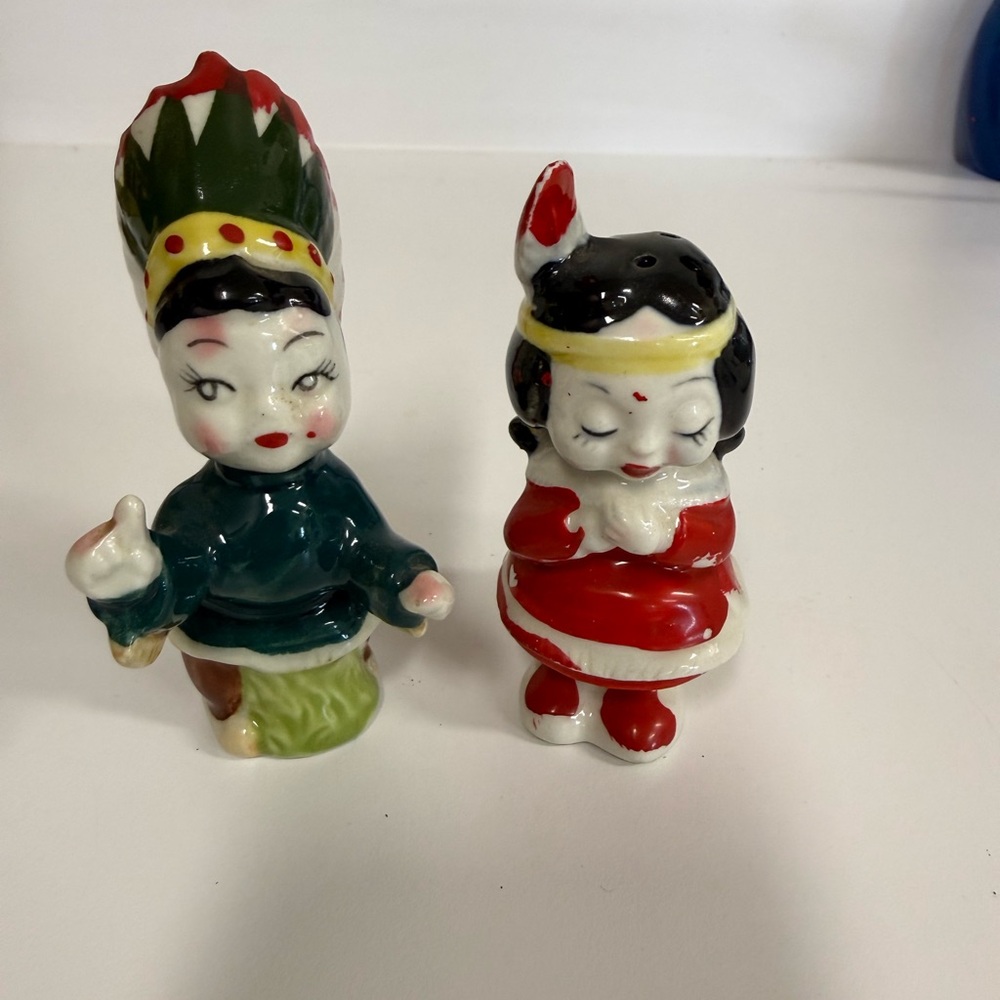 Source Unknown Ceramic Figurines - Red and Green